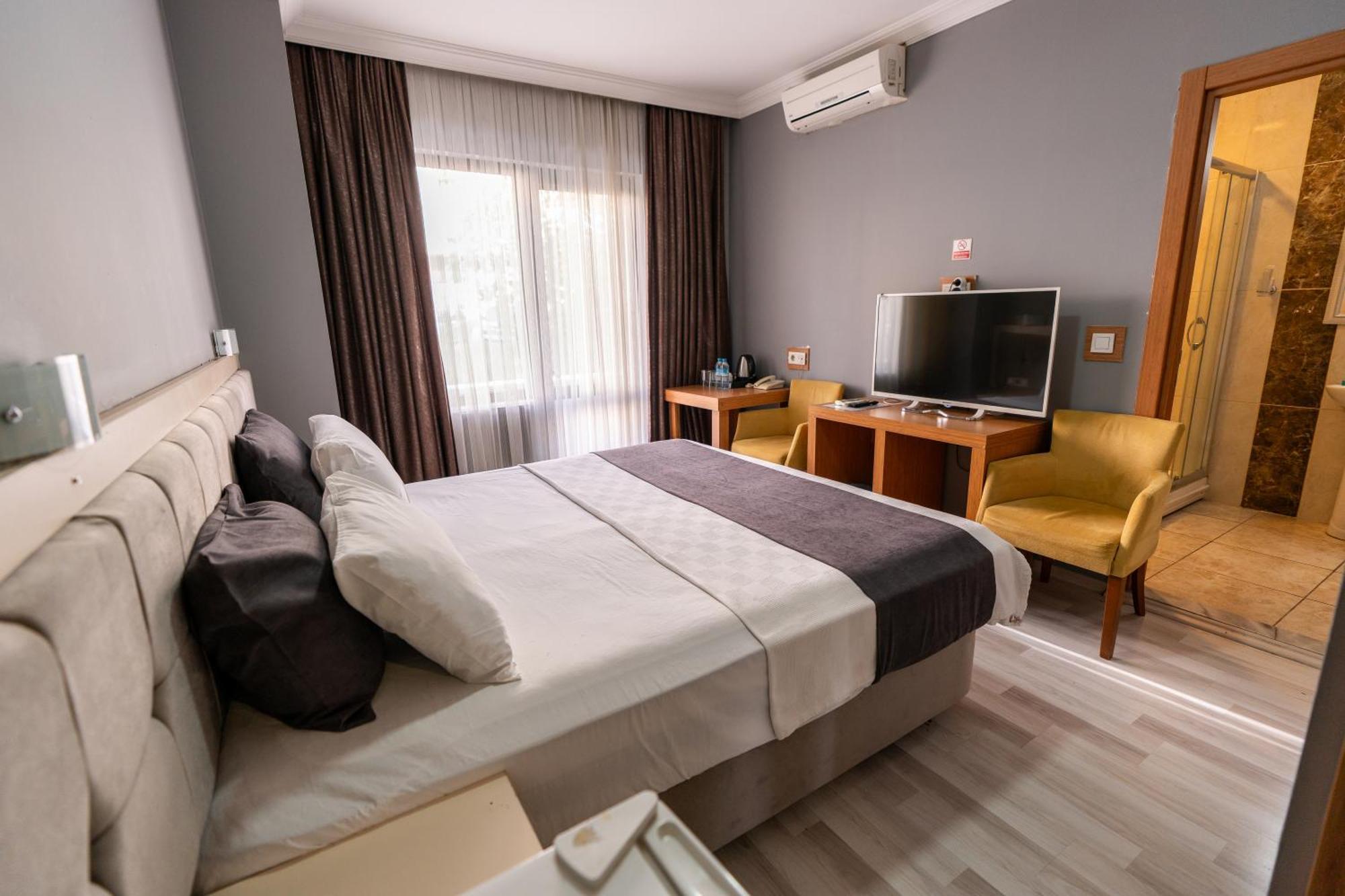 Emsa Palace Hotel Darıca Buitenkant foto