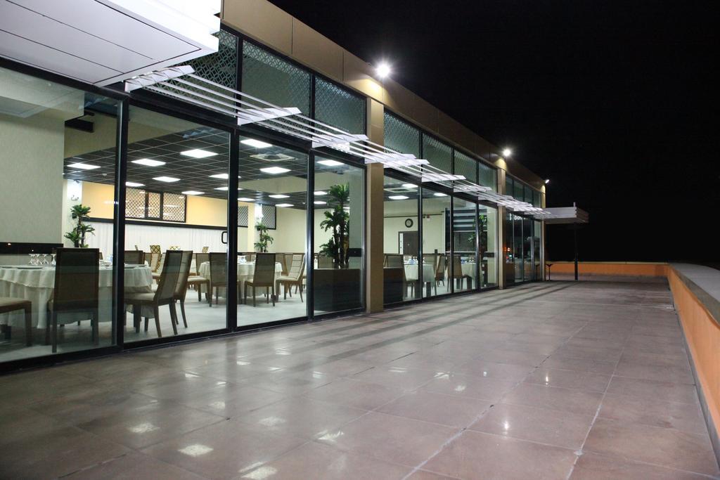 Emsa Palace Hotel Darıca Buitenkant foto